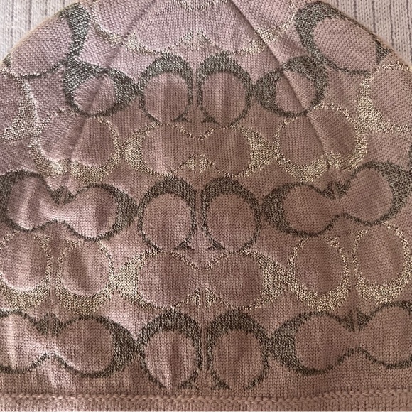 NWT Coach Signature C Purple Shimmer Beanie Hat Fall 2024 CK710 - Picture 3 of 6